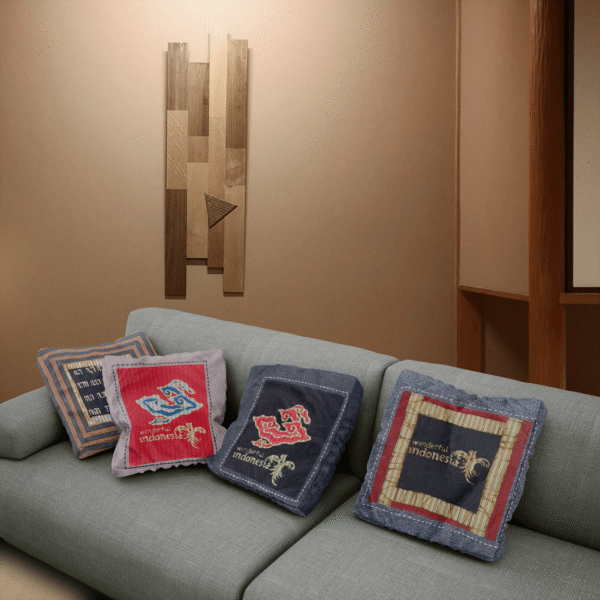 Sarung Bantal Lurik Batik Ecoprint - Image 2