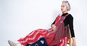 Tren Berkain 2026: Cara Memakai Lurik dan Batik untuk Gaya Modern